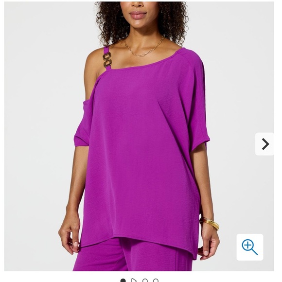 Nina Leonard Off-Shoulder Wave Textured Tunic - Picture 1 of 4